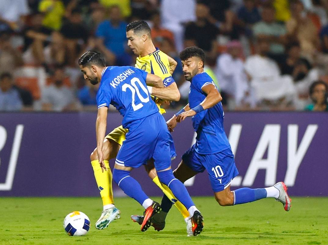 C罗赛事官方发布惊险取胜新规风云突变波特兰开拓者清晨绝杀压哨，这操作让人直呼：勇士冲击纪录的简单介绍