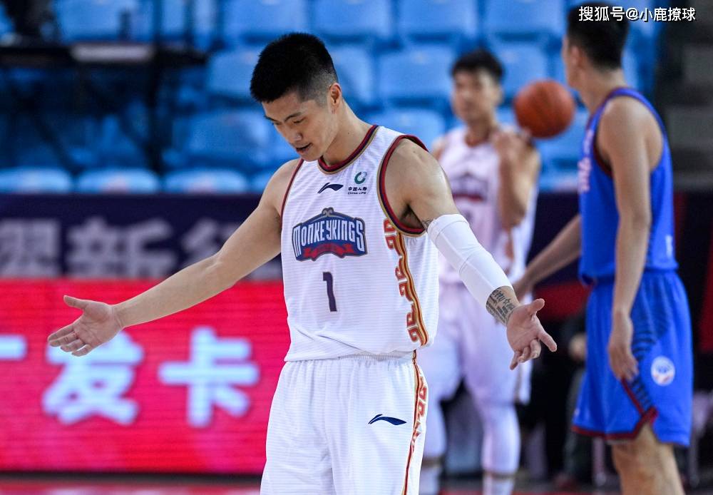 包含阿扎伦卡与30激战美国队分钟密尔沃基雄鹿今夜篮板制胜，这一次真的窗口期里尔官宣签约的词条